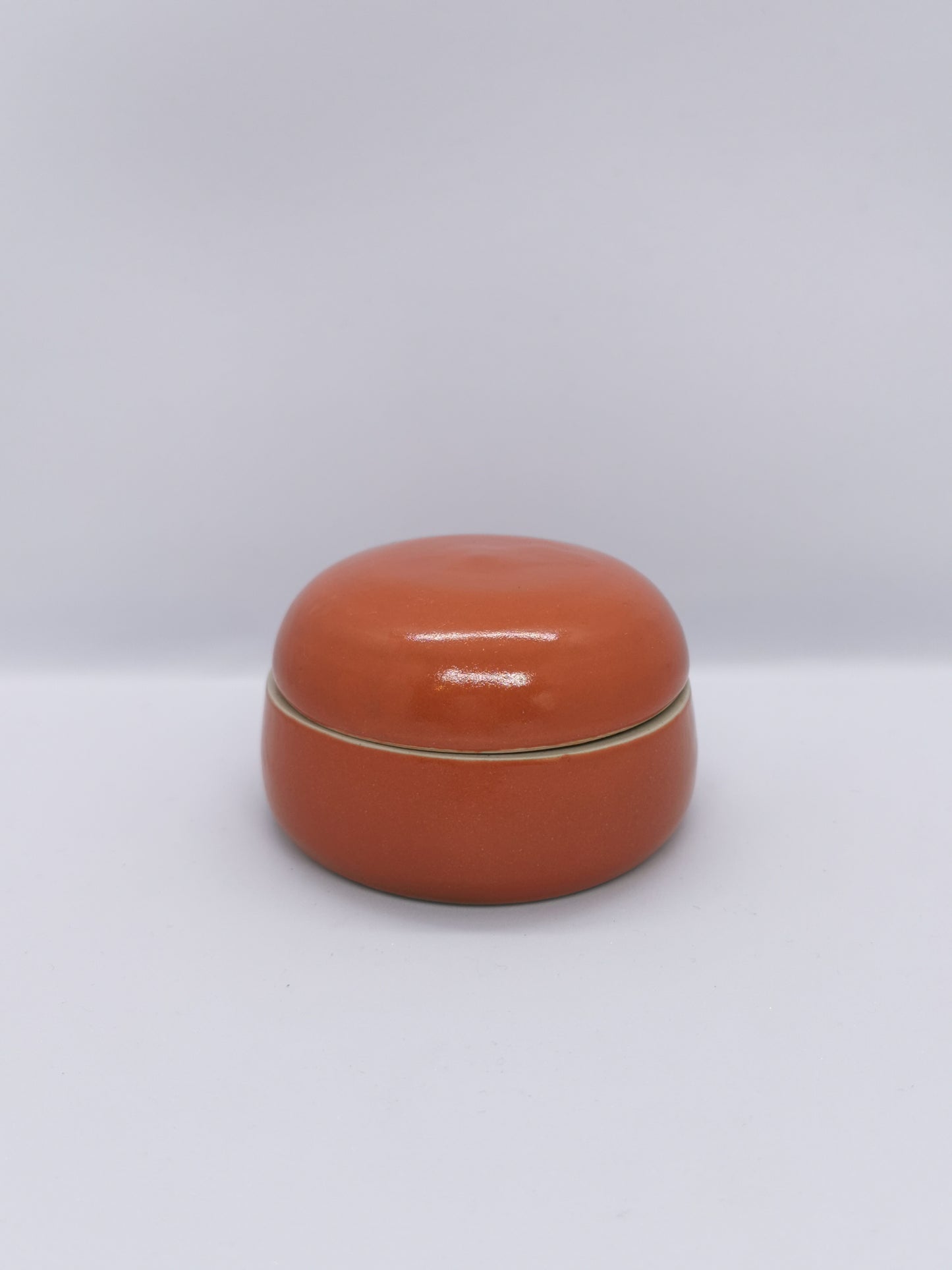 Mellem smykkeskrin med ruminddeling